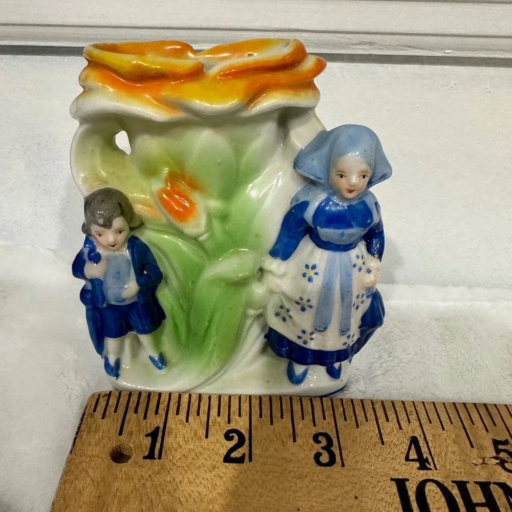 Vintage Made in Japan‎ Dutch Boy Girl Tulip Figural Vase Porcelain Planter Blue